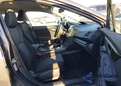 2018 Subaru Impreza 2.0I Premium z USA, uszkodzony, nr VIN 4S3GKAB60J3603806